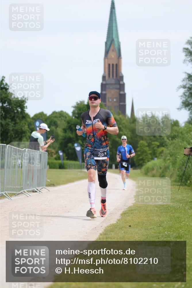 22.06.2025 - Viking Triathlon H.Heesch http://msf.ph/oto/8102210 22.06.2025 12:57:16 Laufen 52, 352, 355 meine-sportfotos.de