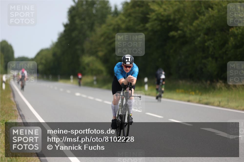 22.06.2025 - Viking Triathlon Yannick Fuchs http://msf.ph/oto/8102228 22.06.2025 11:26:16 Radfahren 15, 234, 272, 298, 556 meine-sportfotos.de