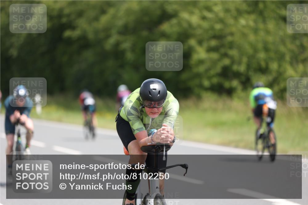 22.06.2025 - Viking Triathlon Yannick Fuchs http://msf.ph/oto/8102250 22.06.2025 12:05:15 Radfahren 37, 50, 197, 202, 205, 286, 364, 474, 550 meine-sportfotos.de