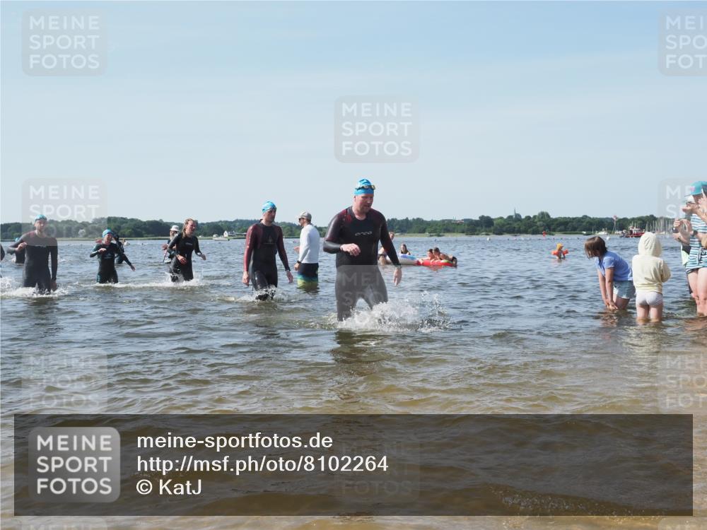 22.06.2025 - Viking Triathlon KatJ http://msf.ph/oto/8102264 22.06.2025 10:34:10 Schwimmen 46, 70, 294, 297, 429, 478, 527, 532, 540, 618, 635 meine-sportfotos.de