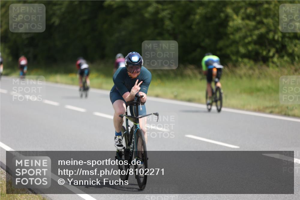 22.06.2025 - Viking Triathlon Yannick Fuchs http://msf.ph/oto/8102271 22.06.2025 12:05:16 Radfahren 37, 50, 197, 202, 205, 286, 364, 474, 550 meine-sportfotos.de