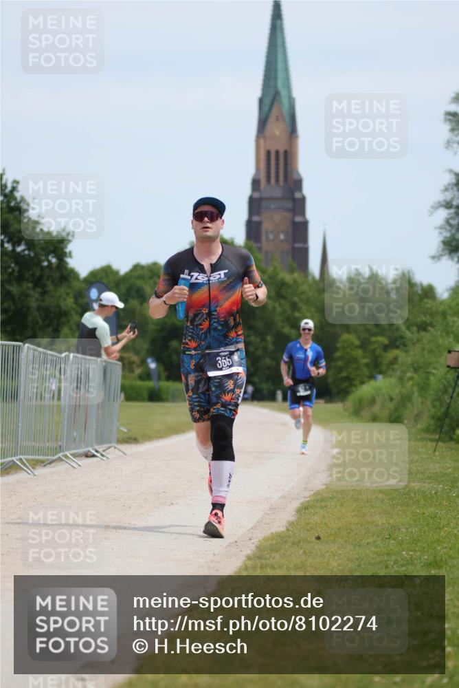 22.06.2025 - Viking Triathlon H.Heesch http://msf.ph/oto/8102274 22.06.2025 12:57:16 Laufen 52, 352, 355 meine-sportfotos.de