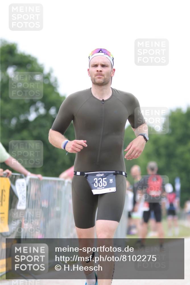 22.06.2025 - Viking Triathlon H.Heesch http://msf.ph/oto/8102275 22.06.2025 15:46:27 Laufen 335, 456 meine-sportfotos.de