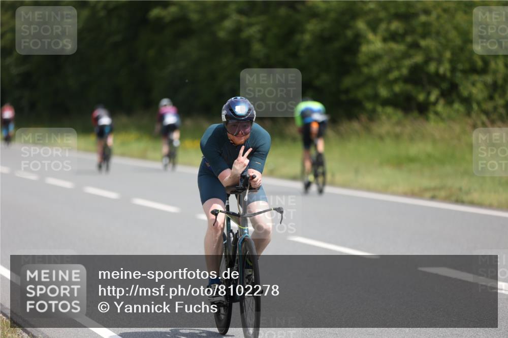 22.06.2025 - Viking Triathlon Yannick Fuchs http://msf.ph/oto/8102278 22.06.2025 12:05:16 Radfahren 37, 50, 197, 202, 205, 286, 364, 474, 550 meine-sportfotos.de