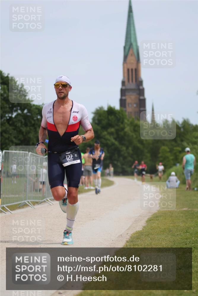 22.06.2025 - Viking Triathlon H.Heesch http://msf.ph/oto/8102281 22.06.2025 13:19:16 Laufen 122, 368, 437, 632 meine-sportfotos.de
