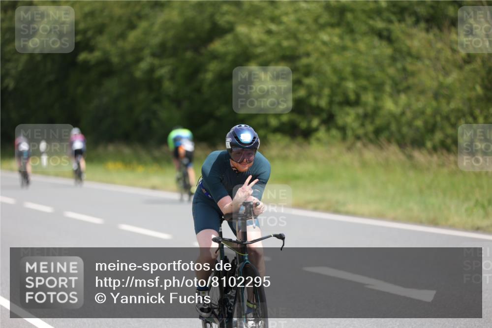 22.06.2025 - Viking Triathlon Yannick Fuchs http://msf.ph/oto/8102295 22.06.2025 12:05:16 Radfahren 37, 50, 197, 202, 205, 286, 364, 474, 550 meine-sportfotos.de