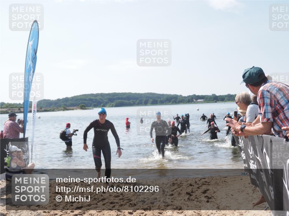 22.06.2025 - Viking Triathlon MichiJ http://msf.ph/oto/8102296 22.06.2025 10:45:58 Schwimmen 217, 342, 360, 372, 425, 468, 525, 615, 621, 633, 647 meine-sportfotos.de