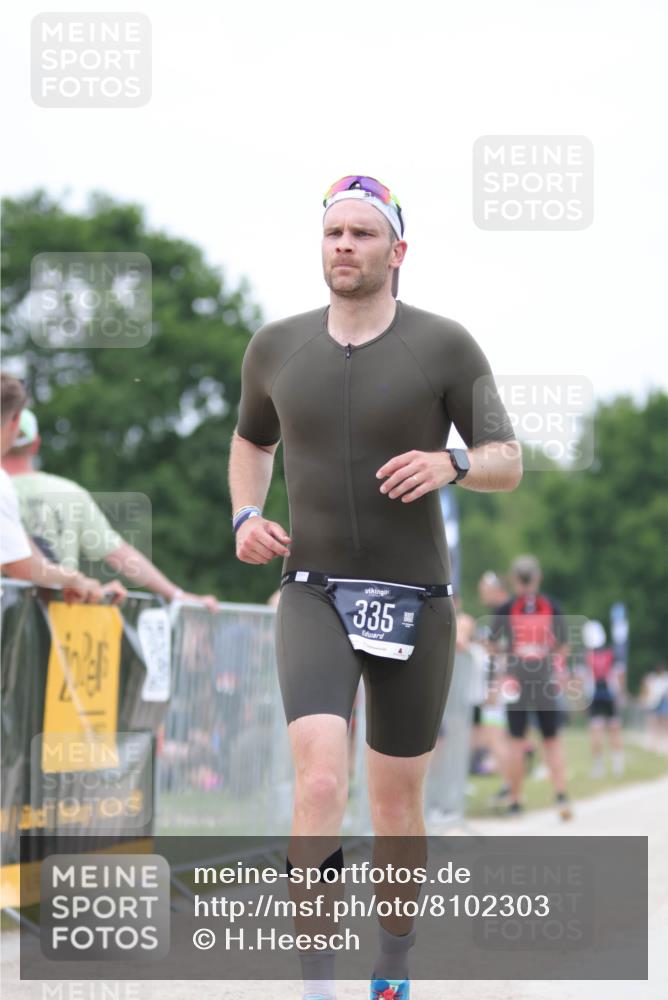 22.06.2025 - Viking Triathlon H.Heesch http://msf.ph/oto/8102303 22.06.2025 15:46:27 Laufen 335, 456 meine-sportfotos.de