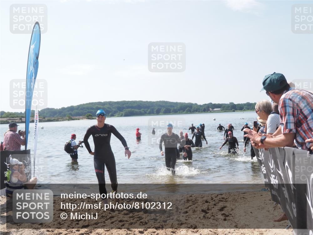 22.06.2025 - Viking Triathlon MichiJ http://msf.ph/oto/8102312 22.06.2025 10:45:58 Schwimmen 217, 342, 360, 372, 425, 468, 525, 615, 621, 633, 647 meine-sportfotos.de