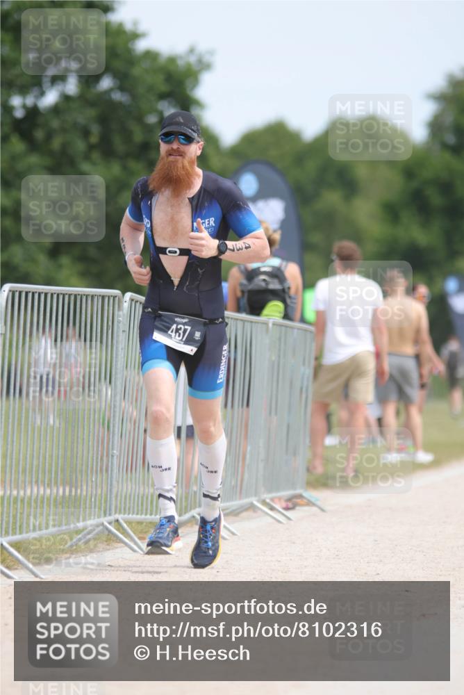 22.06.2025 - Viking Triathlon H.Heesch http://msf.ph/oto/8102316 22.06.2025 13:19:20 Laufen 122, 437 meine-sportfotos.de