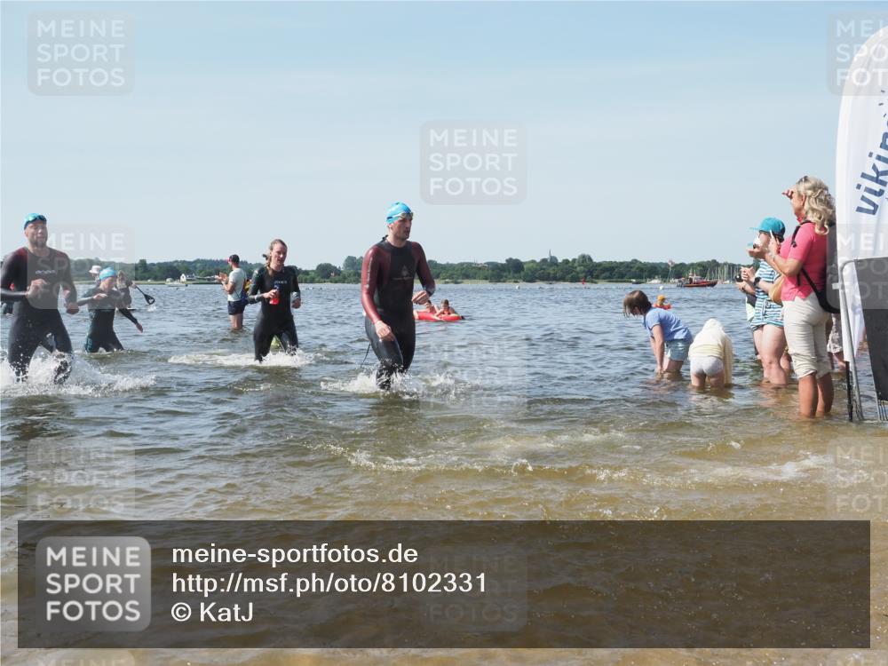 22.06.2025 - Viking Triathlon KatJ http://msf.ph/oto/8102331 22.06.2025 10:34:12 Schwimmen 46, 70, 294, 297, 429, 486, 527, 532, 618, 635 meine-sportfotos.de