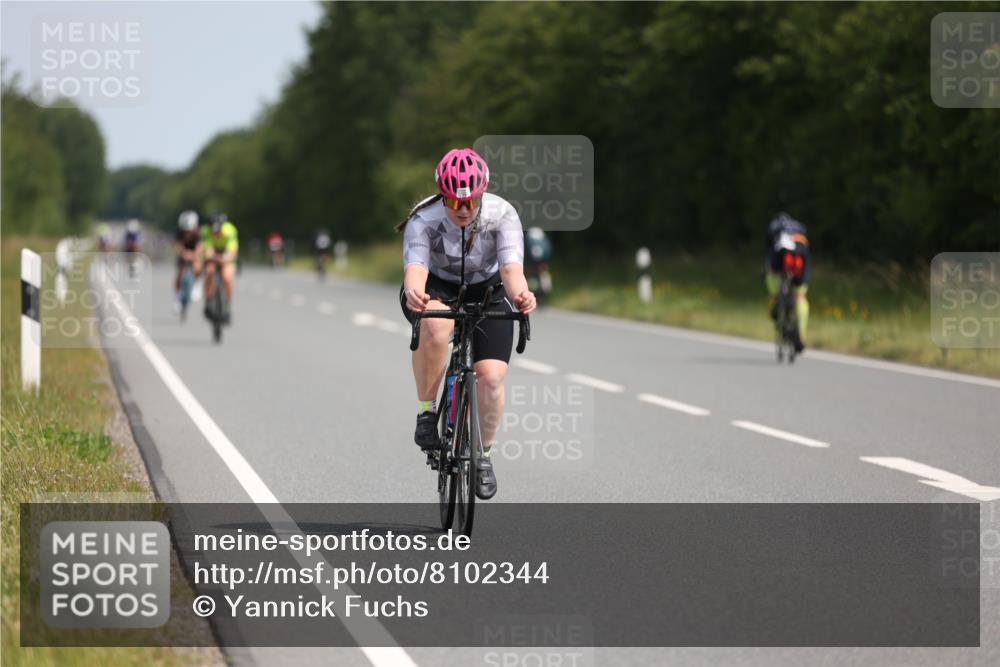 22.06.2025 - Viking Triathlon Yannick Fuchs http://msf.ph/oto/8102344 22.06.2025 11:26:25 Radfahren 61, 236, 659 meine-sportfotos.de