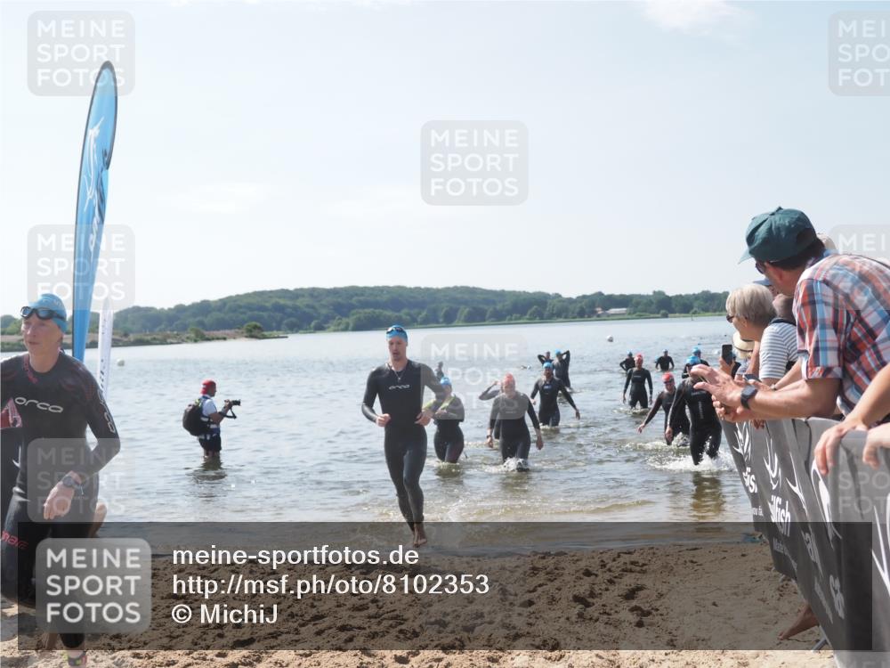 22.06.2025 - Viking Triathlon MichiJ http://msf.ph/oto/8102353 22.06.2025 10:46:00 Schwimmen 217, 342, 360, 372, 468, 525, 615, 621, 633, 647 meine-sportfotos.de