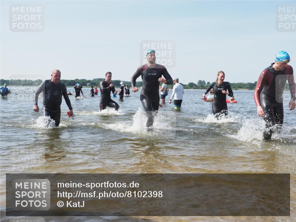 22.06.2025 - Viking Triathlon KatJ http://msf.ph/oto/8102398 22.06.2025 10:34:14 Schwimmen 46, 70, 294, 297, 429, 486, 527, 532, 618, 635 meine-sportfotos.de