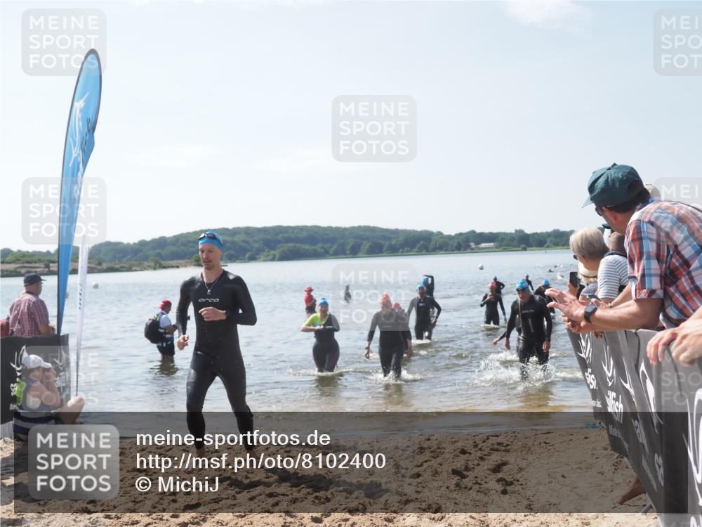 22.06.2025 - Viking Triathlon MichiJ http://msf.ph/oto/8102400 22.06.2025 10:46:01 Schwimmen 217, 342, 360, 372, 468, 525, 615, 621, 633, 647 meine-sportfotos.de