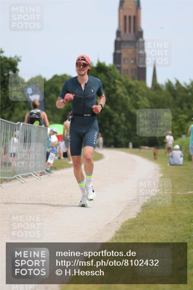 22.06.2025 - Viking Triathlon H.Heesch http://msf.ph/oto/8102432 22.06.2025 13:19:35 Laufen 185, 235 meine-sportfotos.de