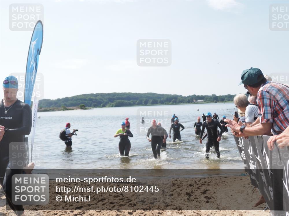22.06.2025 - Viking Triathlon MichiJ http://msf.ph/oto/8102445 22.06.2025 10:46:02 Schwimmen 217, 342, 360, 372, 468, 525, 615, 621, 633, 647 meine-sportfotos.de