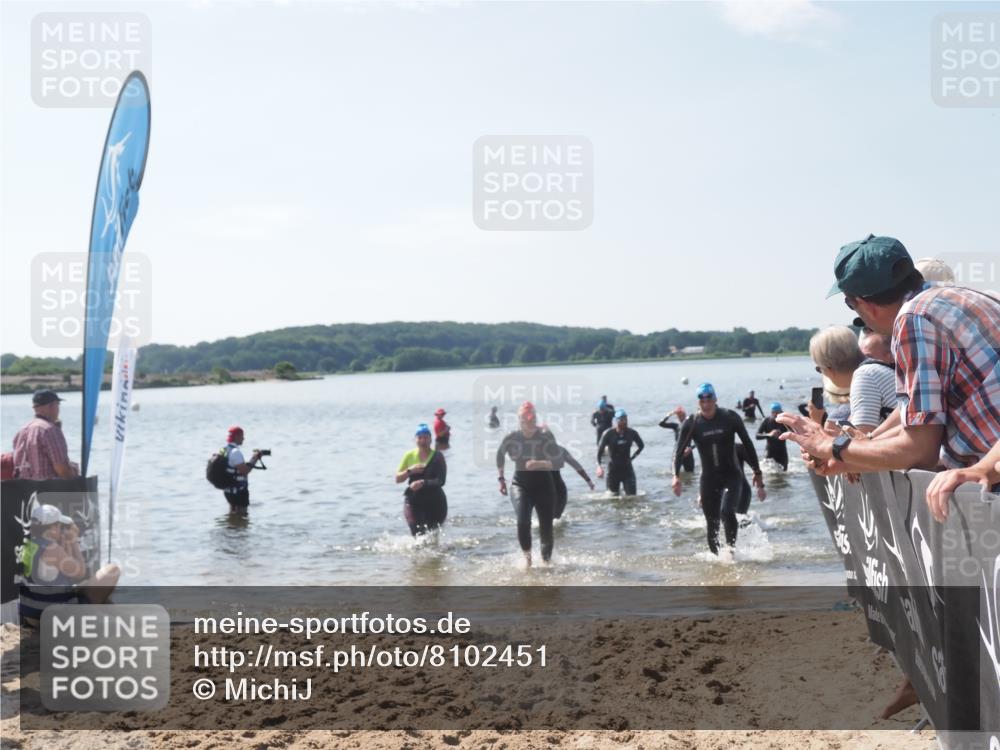 22.06.2025 - Viking Triathlon MichiJ http://msf.ph/oto/8102451 22.06.2025 10:46:02 Schwimmen 217, 342, 360, 372, 468, 525, 615, 621, 633, 647 meine-sportfotos.de