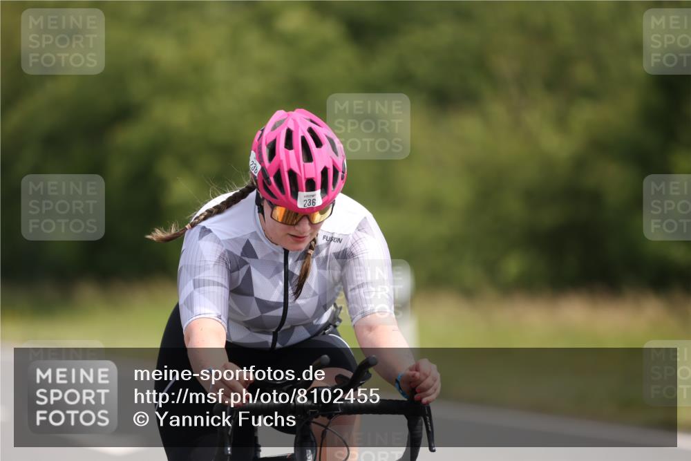 22.06.2025 - Viking Triathlon Yannick Fuchs http://msf.ph/oto/8102455 22.06.2025 11:26:27 Radfahren 61, 236, 659 meine-sportfotos.de