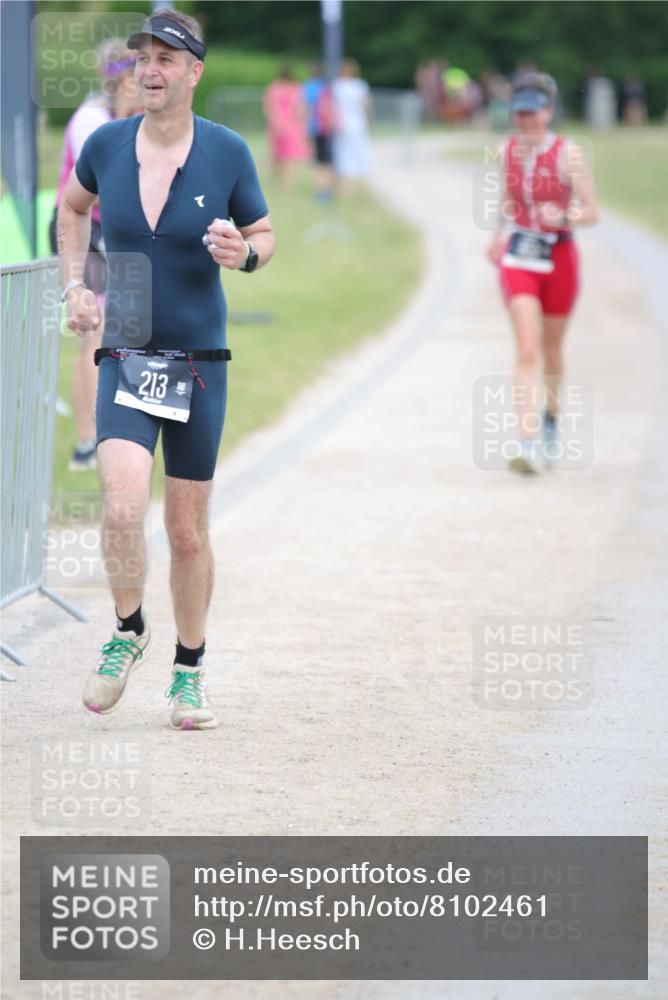 22.06.2025 - Viking Triathlon H.Heesch http://msf.ph/oto/8102461 22.06.2025 16:50:31 Laufen 213 meine-sportfotos.de