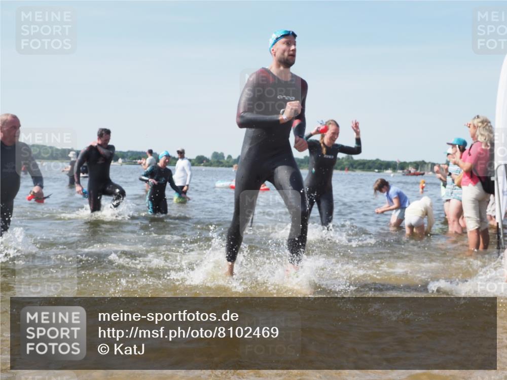 22.06.2025 - Viking Triathlon KatJ http://msf.ph/oto/8102469 22.06.2025 10:34:15 Schwimmen 46, 70, 294, 297, 429, 486, 527, 618, 635 meine-sportfotos.de