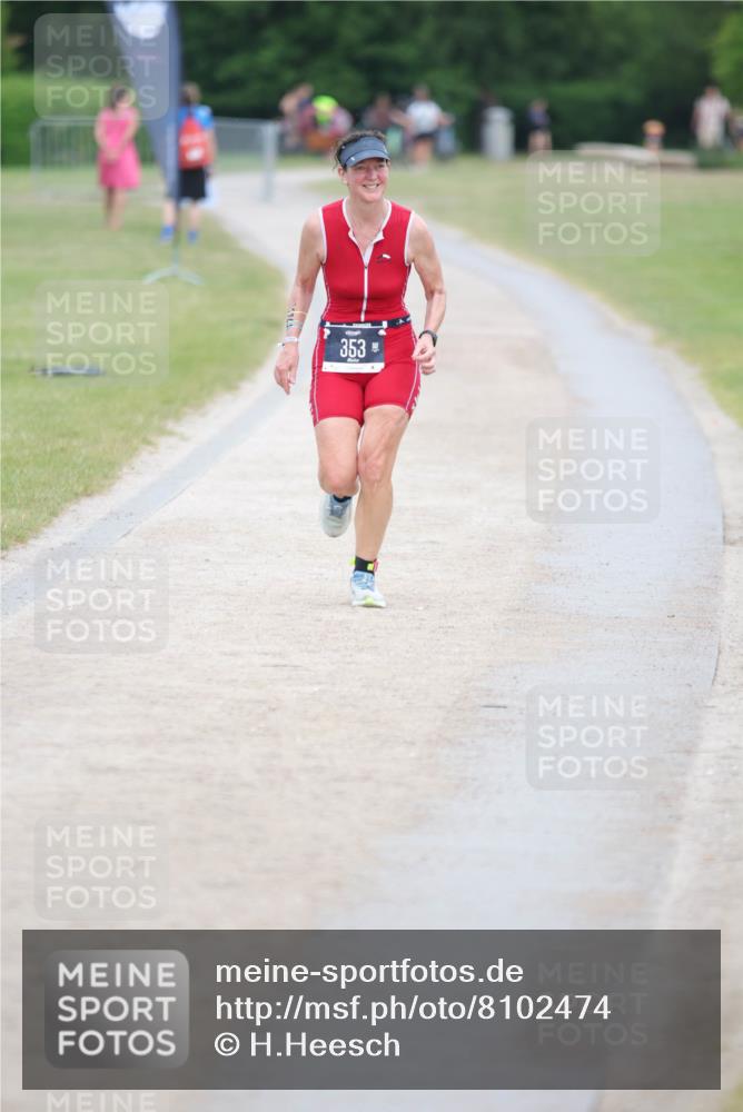 22.06.2025 - Viking Triathlon H.Heesch http://msf.ph/oto/8102474 22.06.2025 16:50:32 Laufen 213, 353 meine-sportfotos.de