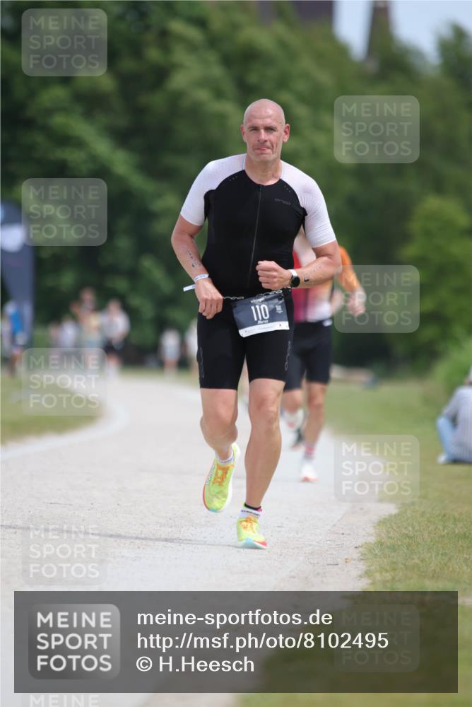 22.06.2025 - Viking Triathlon H.Heesch http://msf.ph/oto/8102495 22.06.2025 13:20:18 Laufen 33, 110 meine-sportfotos.de