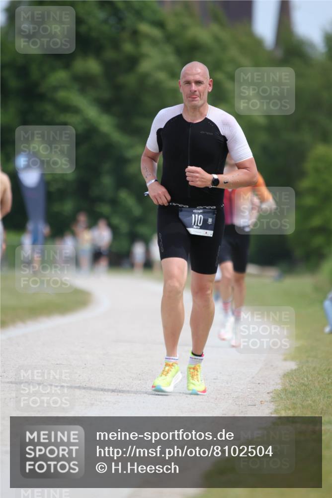 22.06.2025 - Viking Triathlon H.Heesch http://msf.ph/oto/8102504 22.06.2025 13:20:18 Laufen 33, 110 meine-sportfotos.de