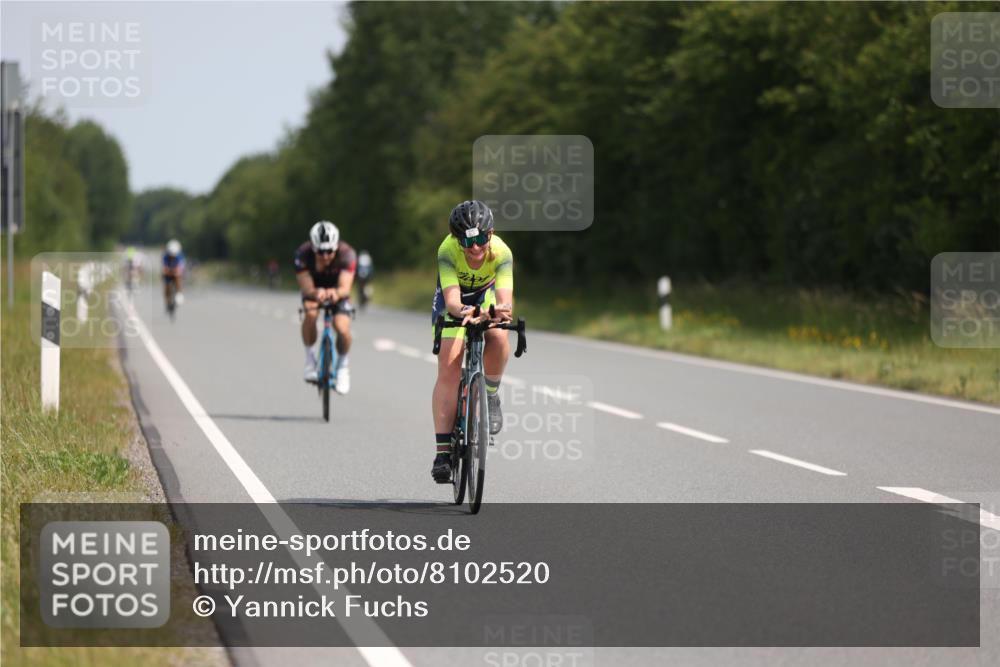 22.06.2025 - Viking Triathlon Yannick Fuchs http://msf.ph/oto/8102520 22.06.2025 11:26:29 Radfahren 61, 236, 659 meine-sportfotos.de