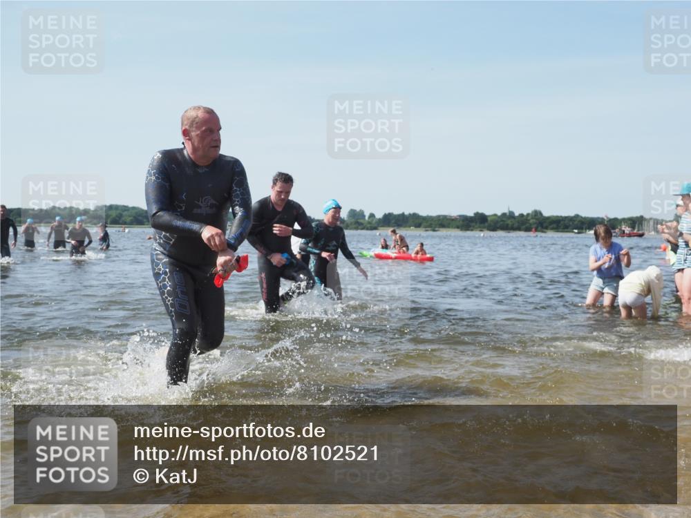 22.06.2025 - Viking Triathlon KatJ http://msf.ph/oto/8102521 22.06.2025 10:34:16 Schwimmen 46, 70, 294, 297, 429, 486, 520, 527, 618, 635 meine-sportfotos.de