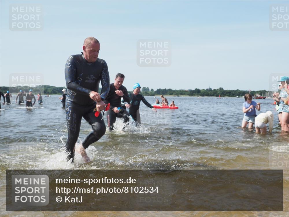 22.06.2025 - Viking Triathlon KatJ http://msf.ph/oto/8102534 22.06.2025 10:34:16 Schwimmen 46, 70, 294, 297, 429, 486, 520, 527, 618, 635 meine-sportfotos.de