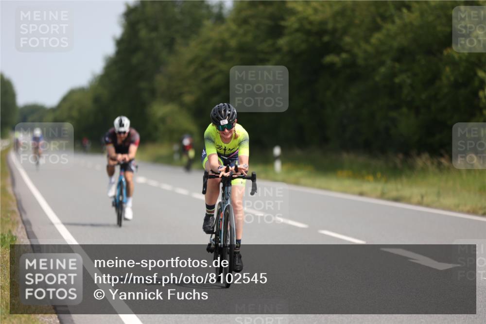 22.06.2025 - Viking Triathlon Yannick Fuchs http://msf.ph/oto/8102545 22.06.2025 11:26:30 Radfahren 61, 236, 659 meine-sportfotos.de