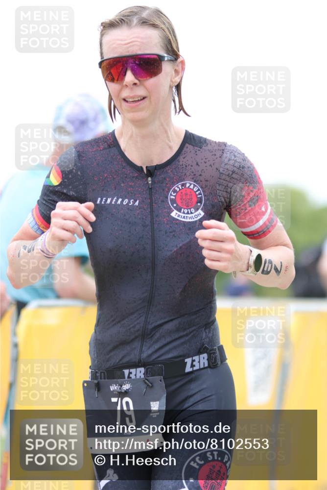 22.06.2025 - Viking Triathlon H.Heesch http://msf.ph/oto/8102553 22.06.2025 15:47:15 Laufen 79 meine-sportfotos.de