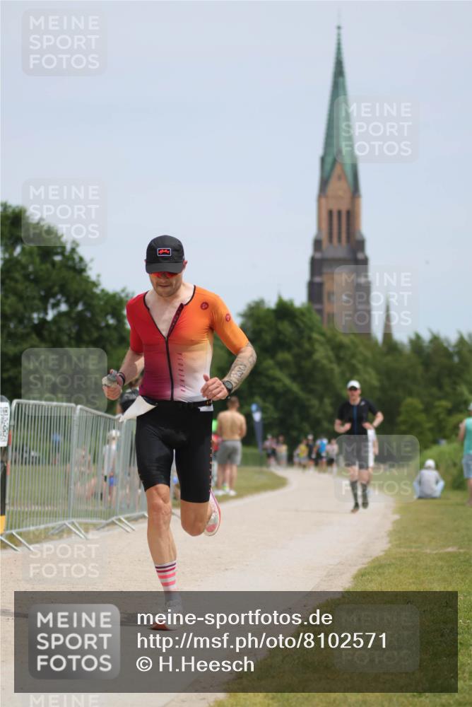 22.06.2025 - Viking Triathlon H.Heesch http://msf.ph/oto/8102571 22.06.2025 13:20:24 Laufen 33, 110 meine-sportfotos.de