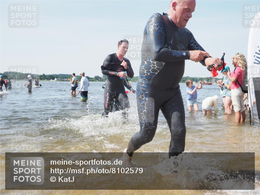22.06.2025 - Viking Triathlon KatJ http://msf.ph/oto/8102579 22.06.2025 10:34:17 Schwimmen 46, 70, 294, 297, 486, 520, 527, 618, 635 meine-sportfotos.de