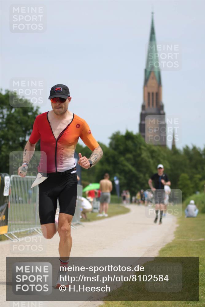 22.06.2025 - Viking Triathlon H.Heesch http://msf.ph/oto/8102584 22.06.2025 13:20:25 Laufen 33, 110, 427 meine-sportfotos.de