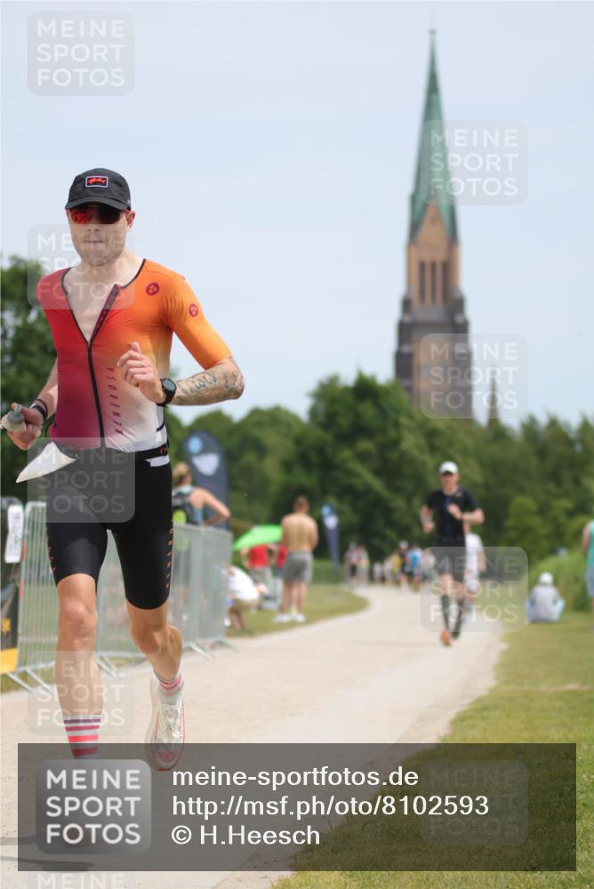 22.06.2025 - Viking Triathlon H.Heesch http://msf.ph/oto/8102593 22.06.2025 13:20:25 Laufen 33, 110, 427 meine-sportfotos.de