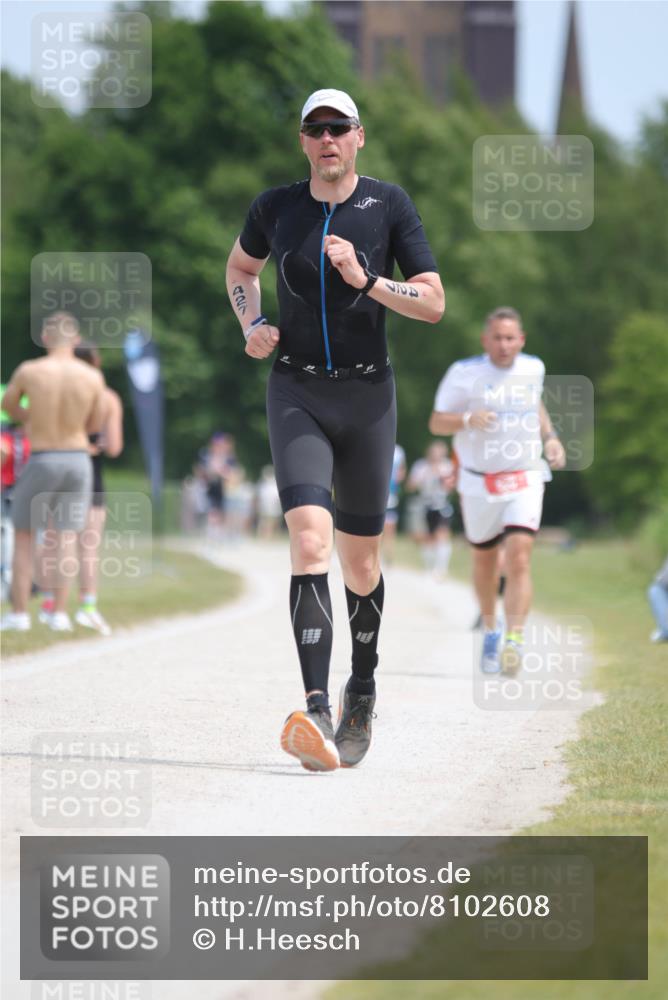 22.06.2025 - Viking Triathlon H.Heesch http://msf.ph/oto/8102608 22.06.2025 13:20:28 Laufen 33, 427, 638 meine-sportfotos.de