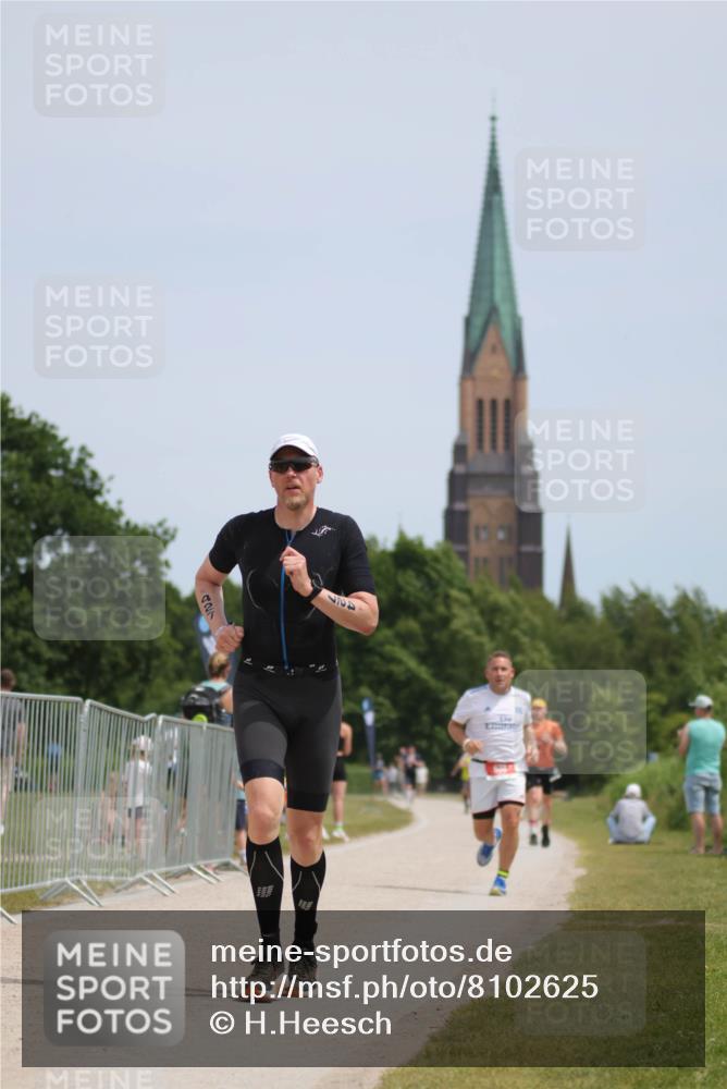 22.06.2025 - Viking Triathlon H.Heesch http://msf.ph/oto/8102625 22.06.2025 13:20:31 Laufen 427, 638 meine-sportfotos.de