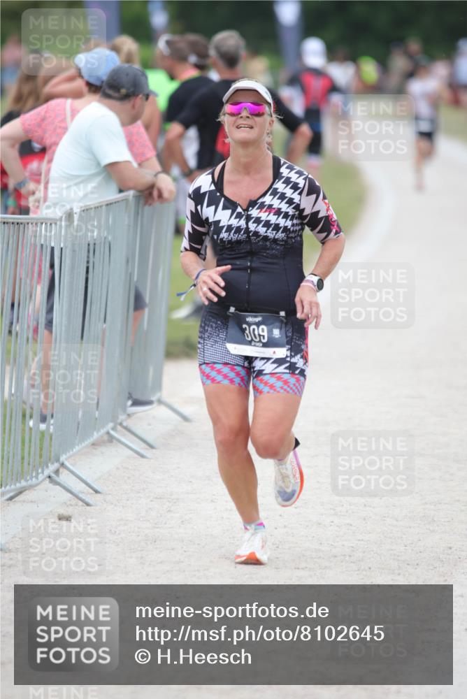22.06.2025 - Viking Triathlon H.Heesch http://msf.ph/oto/8102645 22.06.2025 15:47:53 Laufen 309 meine-sportfotos.de
