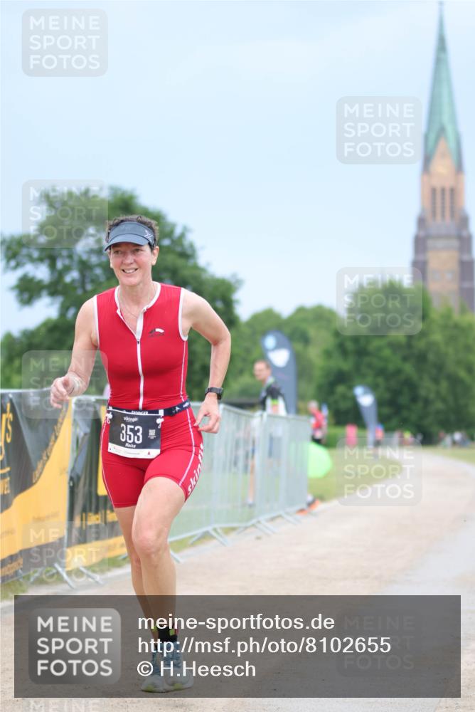 22.06.2025 - Viking Triathlon H.Heesch http://msf.ph/oto/8102655 22.06.2025 16:50:39 Laufen 213, 353 meine-sportfotos.de