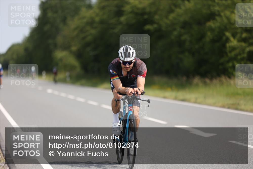 22.06.2025 - Viking Triathlon Yannick Fuchs http://msf.ph/oto/8102674 22.06.2025 11:26:32 Radfahren 61, 393, 488, 659 meine-sportfotos.de