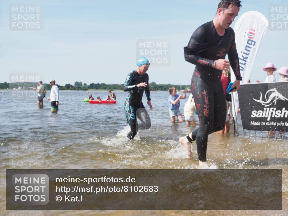 22.06.2025 - Viking Triathlon KatJ http://msf.ph/oto/8102683 22.06.2025 10:34:19 Schwimmen 46, 294, 297, 306, 430, 486, 520, 527, 618 meine-sportfotos.de