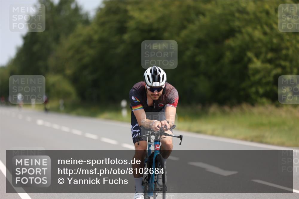 22.06.2025 - Viking Triathlon Yannick Fuchs http://msf.ph/oto/8102684 22.06.2025 11:26:32 Radfahren 61, 393, 488, 659 meine-sportfotos.de