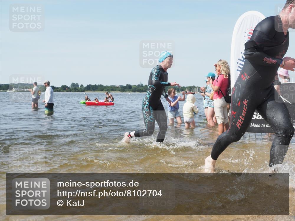 22.06.2025 - Viking Triathlon KatJ http://msf.ph/oto/8102704 22.06.2025 10:34:20 Schwimmen 46, 294, 297, 306, 366, 430, 486, 520, 527, 618 meine-sportfotos.de