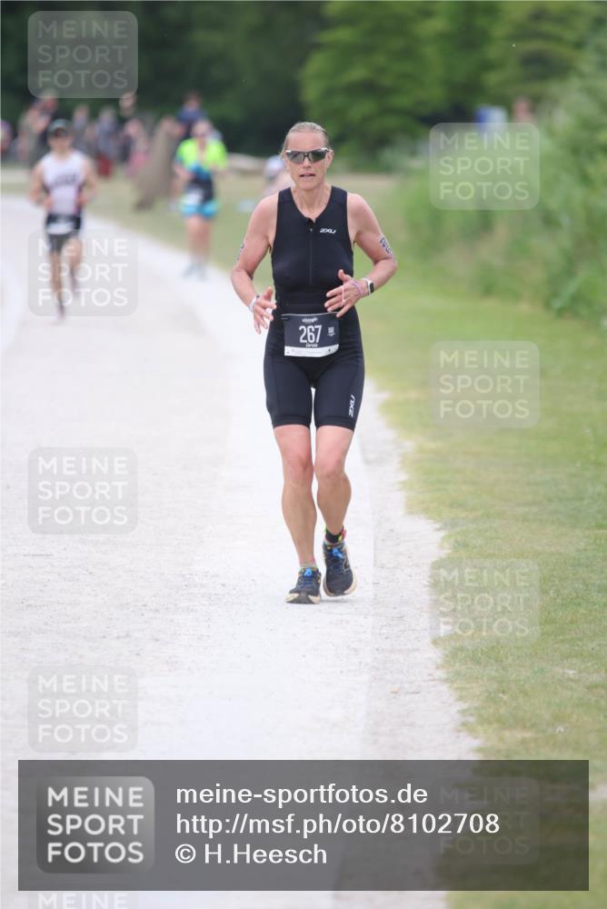 22.06.2025 - Viking Triathlon H.Heesch http://msf.ph/oto/8102708 22.06.2025 15:47:55 Laufen 309 meine-sportfotos.de