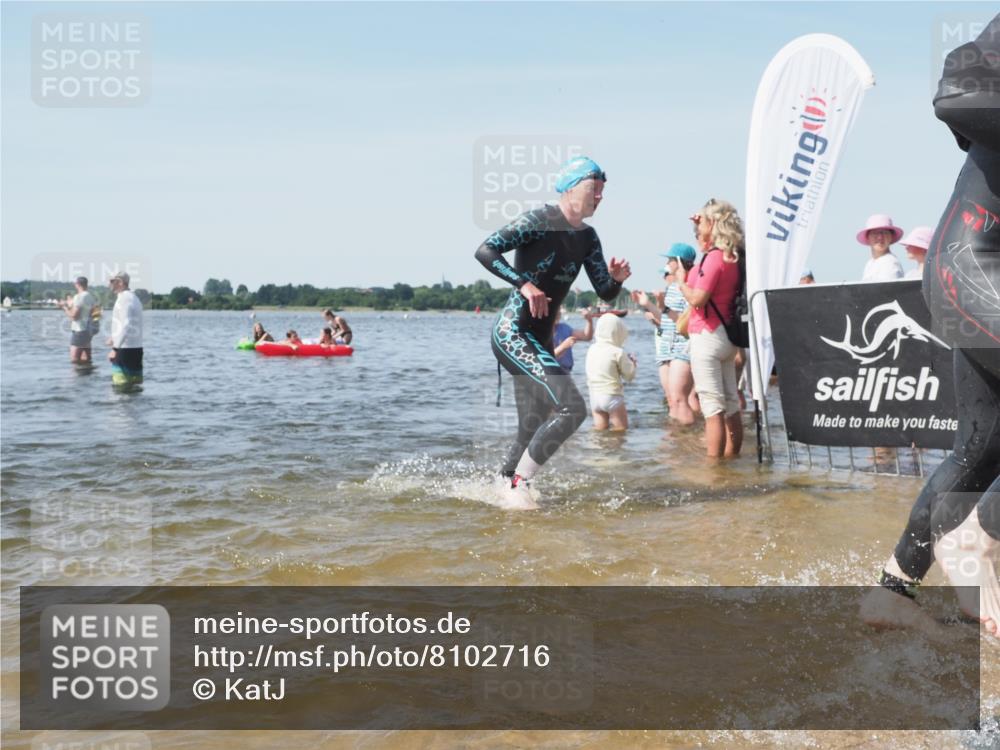 22.06.2025 - Viking Triathlon KatJ http://msf.ph/oto/8102716 22.06.2025 10:34:20 Schwimmen 46, 294, 297, 306, 366, 430, 486, 520, 527, 618 meine-sportfotos.de
