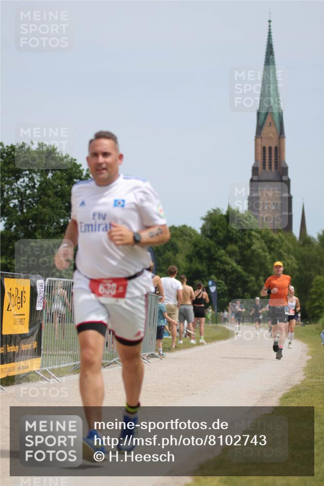 22.06.2025 - Viking Triathlon H.Heesch http://msf.ph/oto/8102743 22.06.2025 13:20:35 Laufen 157, 427, 638 meine-sportfotos.de