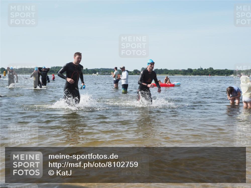 22.06.2025 - Viking Triathlon KatJ http://msf.ph/oto/8102759 22.06.2025 10:34:25 Schwimmen 294, 306, 366, 430, 486, 520, 527, 546 meine-sportfotos.de