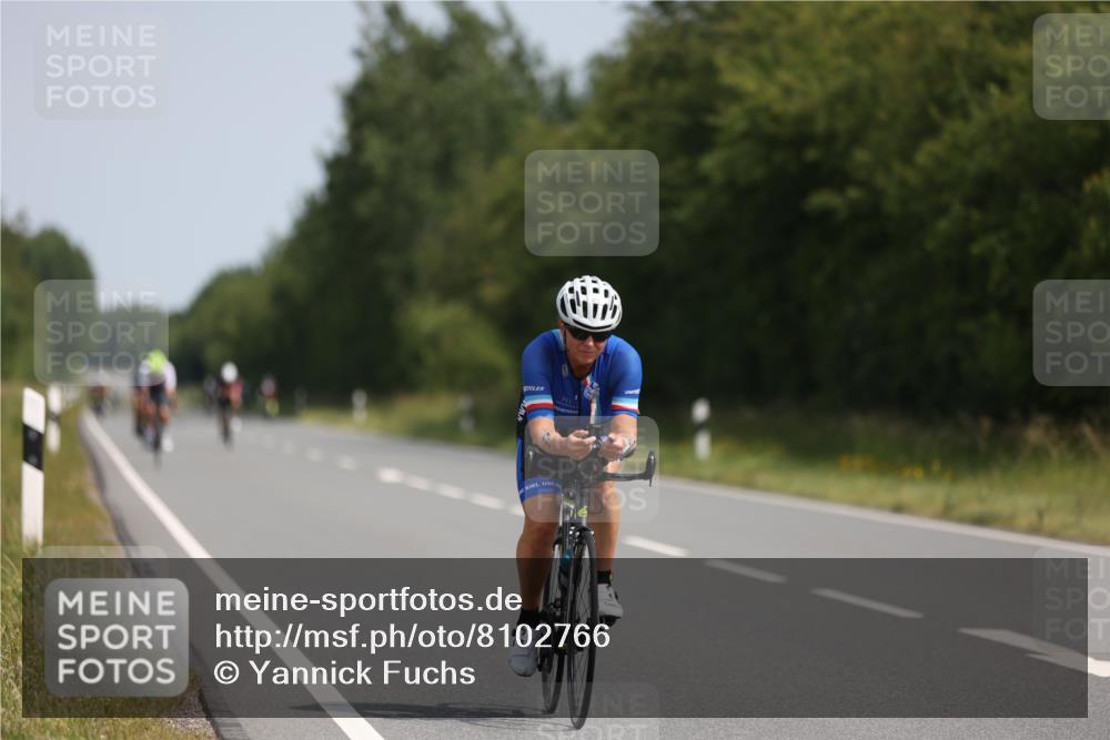 22.06.2025 - Viking Triathlon Yannick Fuchs http://msf.ph/oto/8102766 22.06.2025 11:26:40 Radfahren 59, 357, 393, 415, 488 meine-sportfotos.de